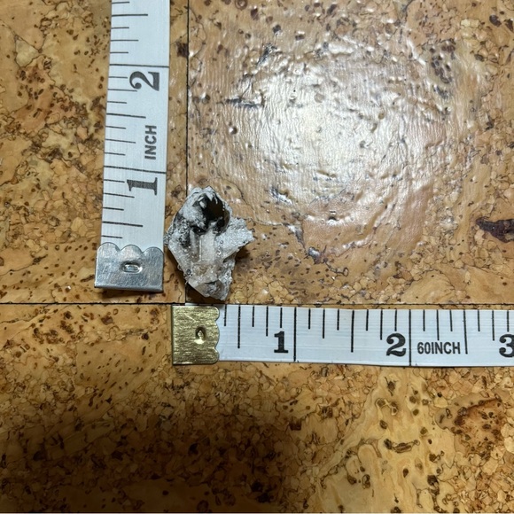 Sherry Topaz Crystals Cluster In Matrix - Picture 17 of 17